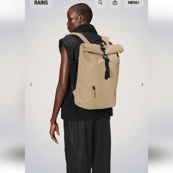 RAINS Rolltop Rucksack Sand - Picture 3 of 9